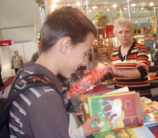 Rozprávok nie je dosť.JPG